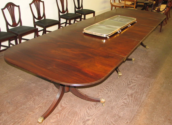 Superb Sheraton Figured Mahogany Three Pedestal Dining Table - Inv. #10104